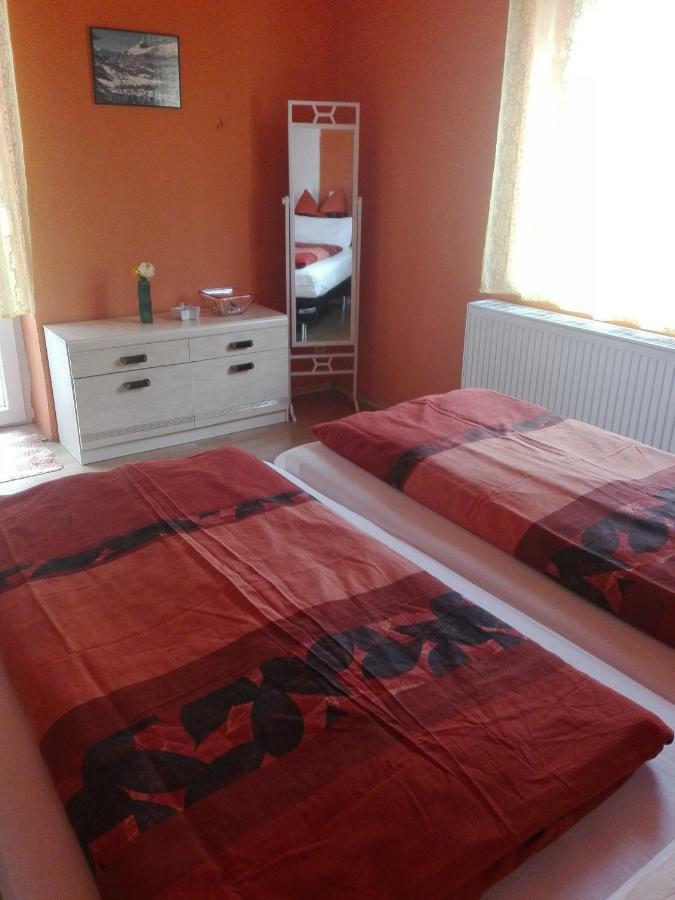 Gaestezimmer Fuchs Appartement Neuhausen auf den Fildern Buitenkant foto